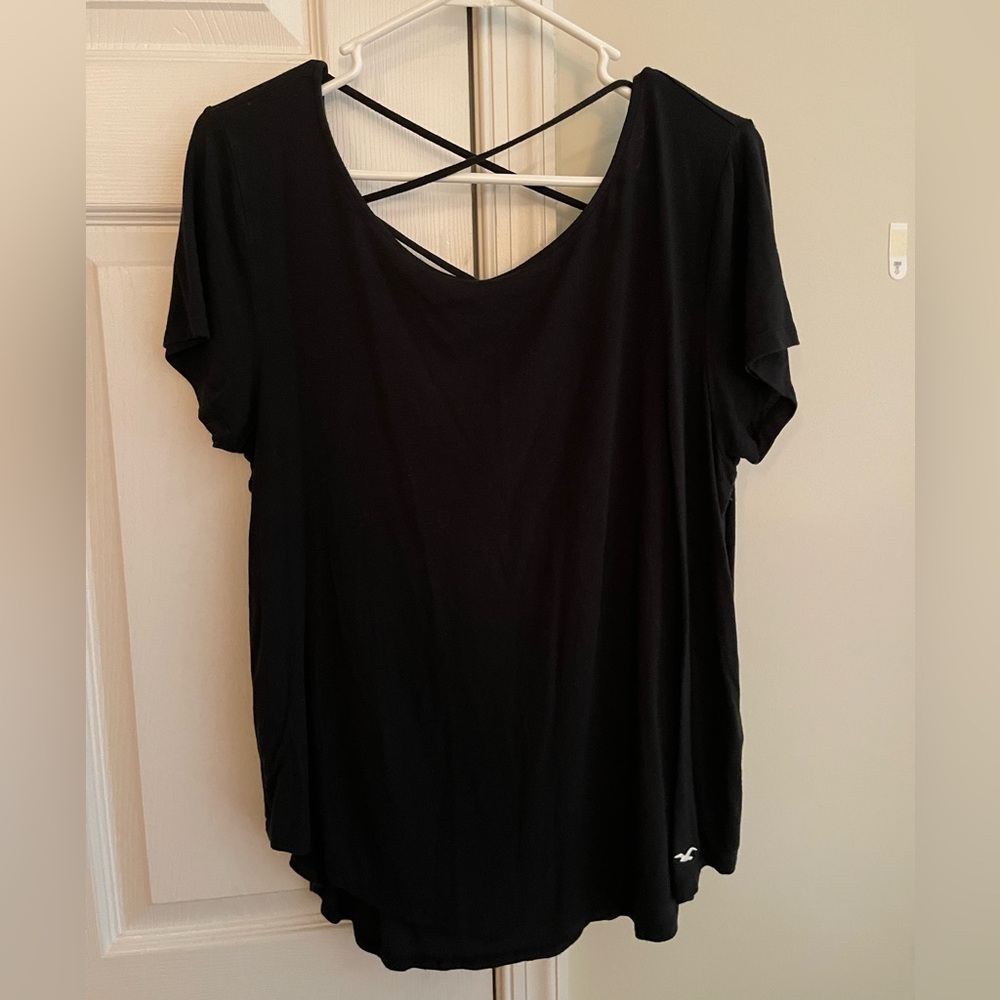 Hollister Must-Have Soft T-shirt with Cutout